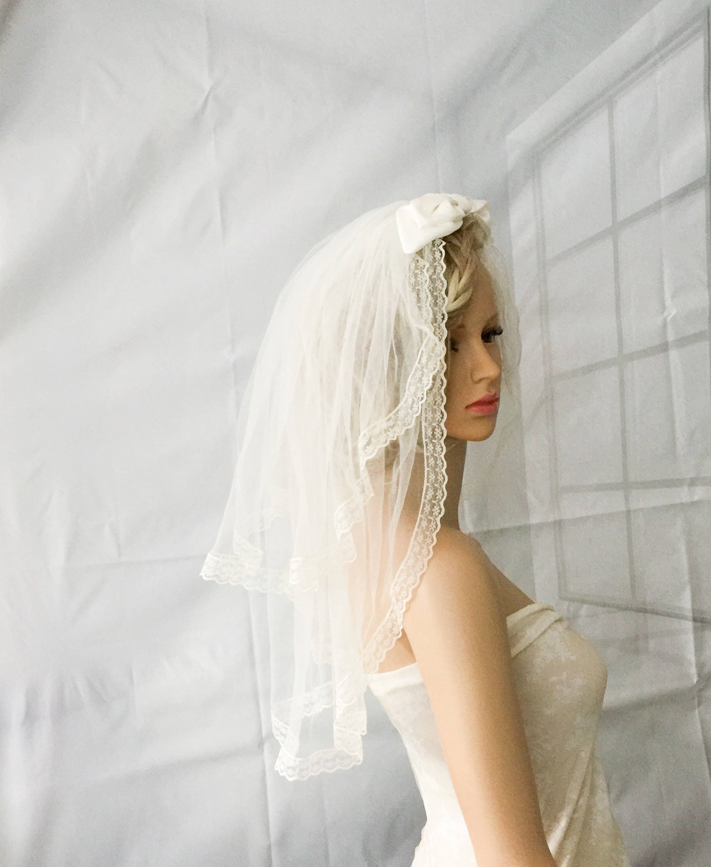 AnitaHiltonweddings Wedding Veil, Short Bridal Veil, Blush Veil, Vintage Style Veil, Elbow Length Veil, Bow Wedding Veil, Ivory Veil, Short Veil