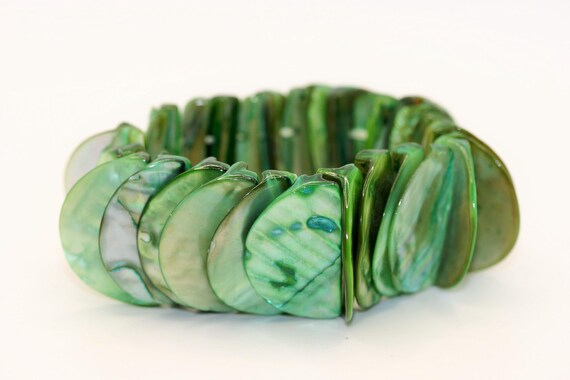 Green Shell Stretch Bracelet - image 3