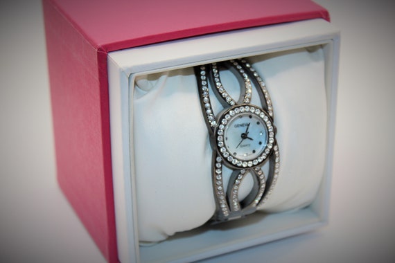 Geneva Bangle Ladies Watch - image 1