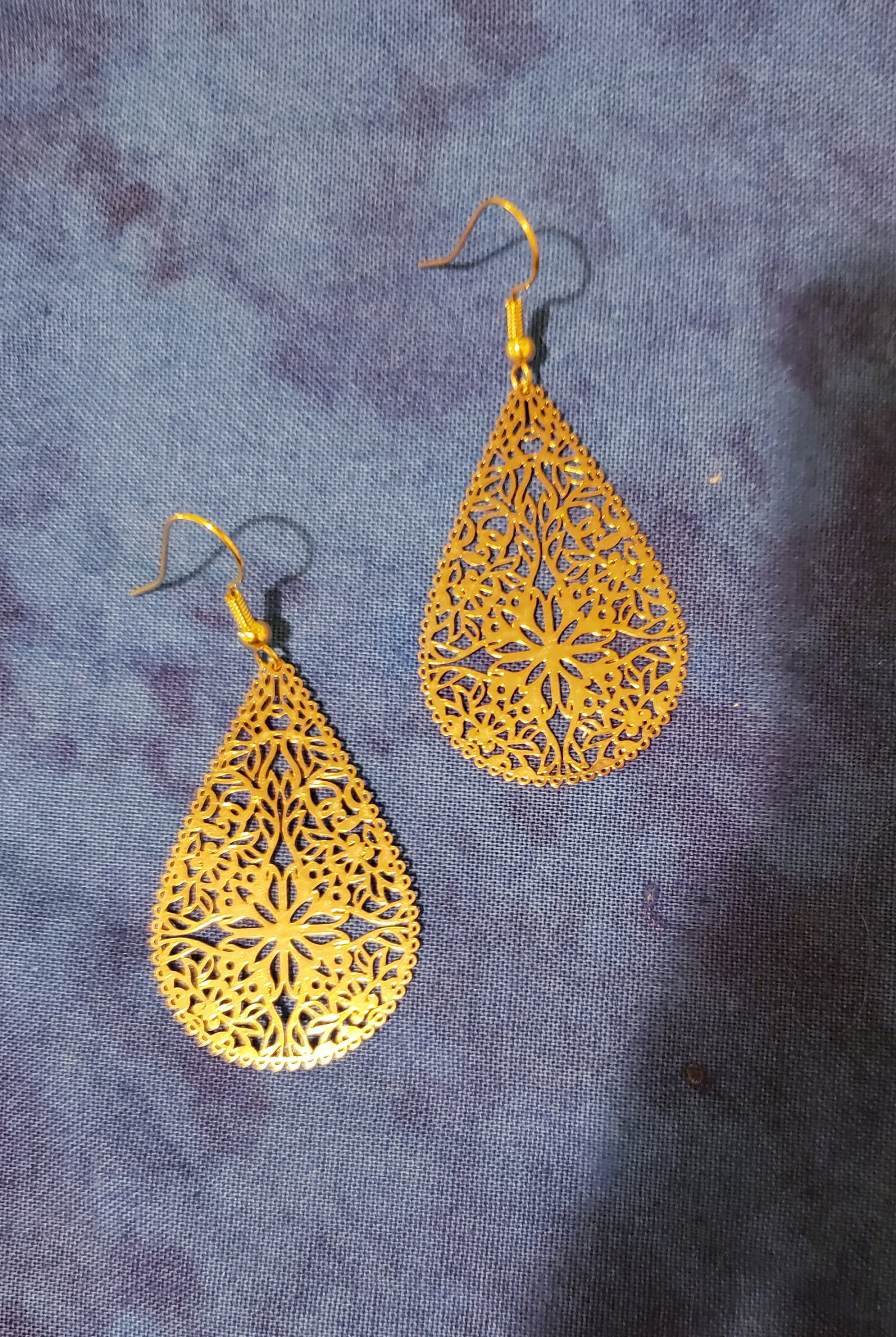 Filigree teardrop earrings sale