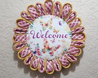 Butterfly & Floral Welcome Wreath - Daisy Link Style - Burlap