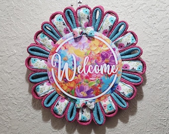 Floral Welcome Wreath - Daisy Link Style - Burlap with Ribbon
