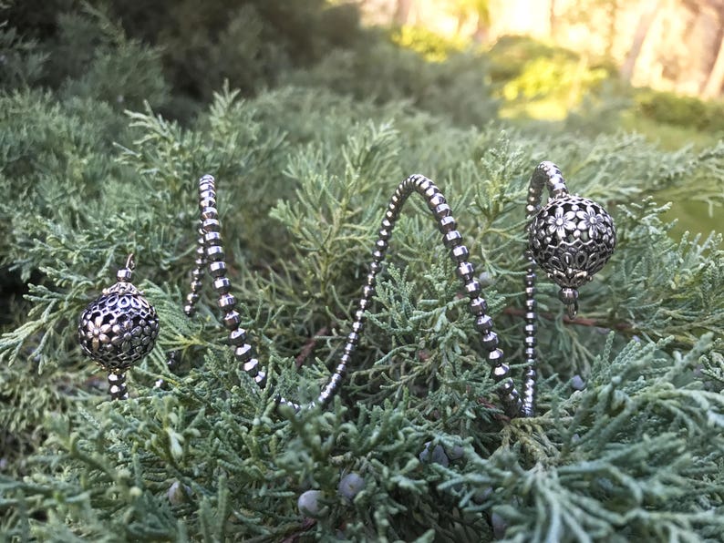 Unique hematite bracelet with metal beads