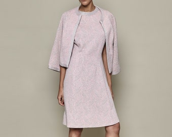1960er Jahre Metallic rosa Kleid mit passenden Jacke