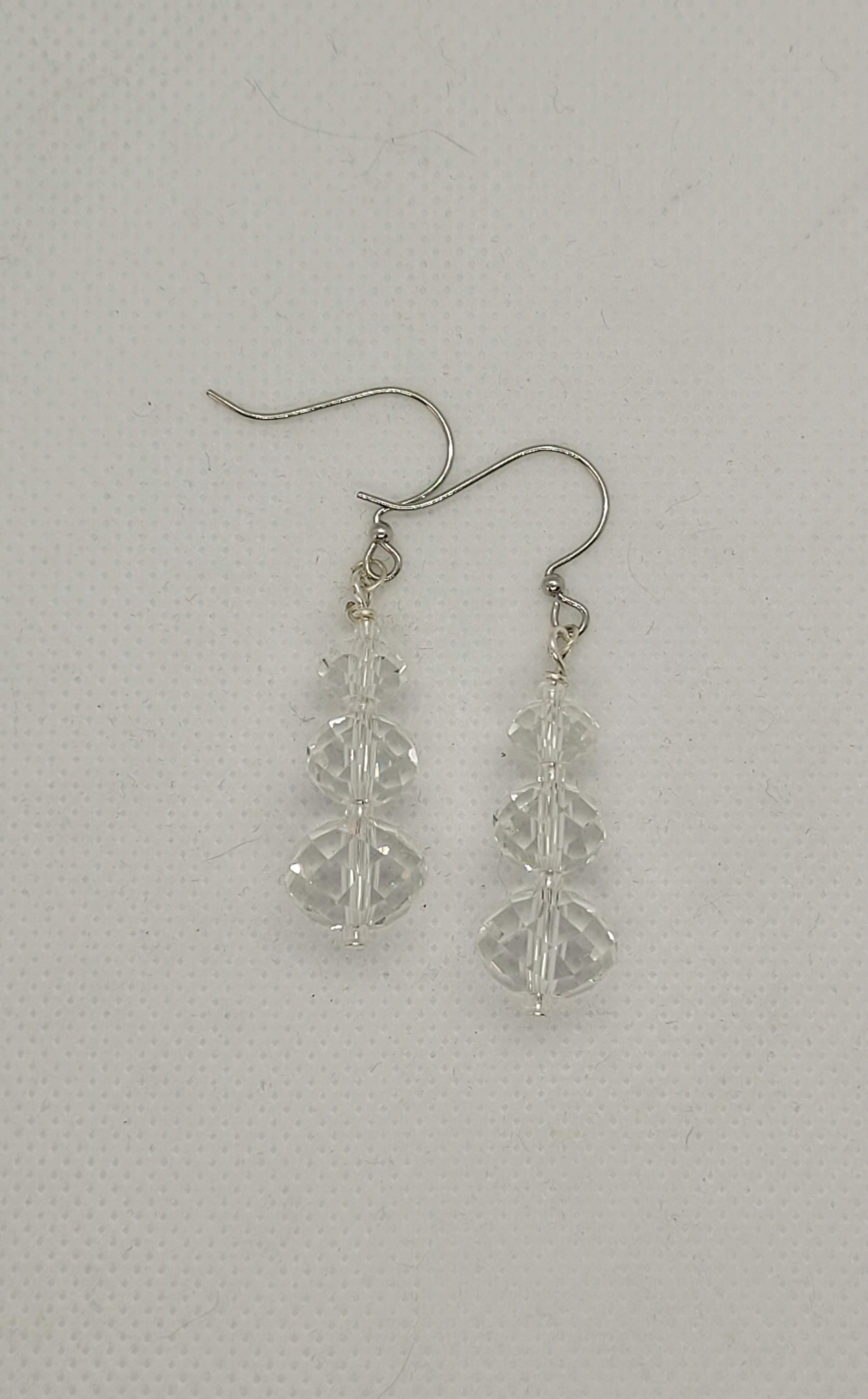 1 Pair of Crystal Glass Bead Earrings Very Pretty Sparkling Beads