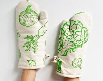 Natural Cotton Oven Mitt Set | Veggies Pattern | Unisex | Cotton Canvas