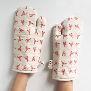 Natural Cotton Oven Mitt Set Dancing Lobsters Pattern Unisex Cotton Canvas image 1