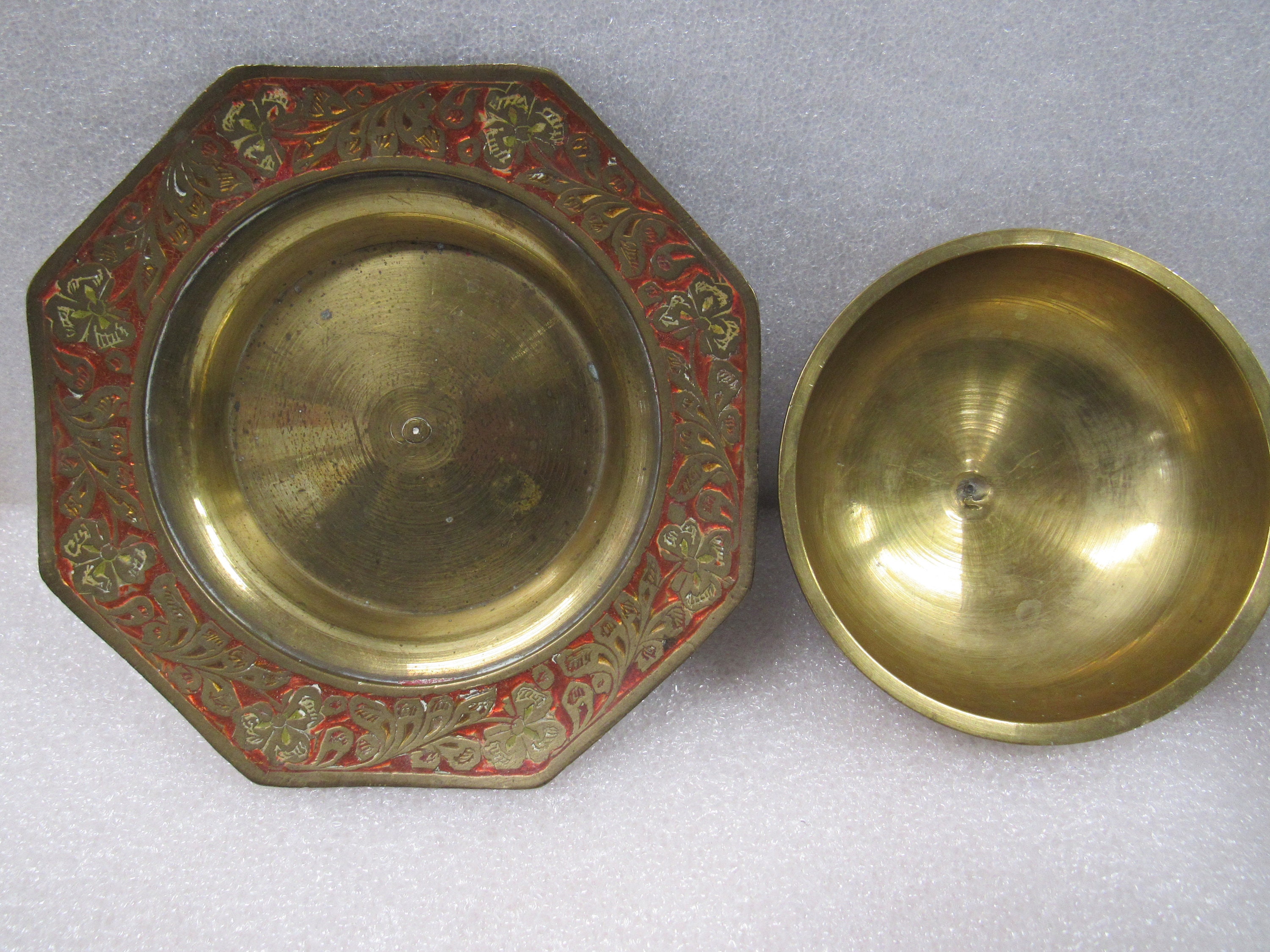 Cloisonne Cloche latón rojo de color y placa Cloisonne de Etsy