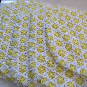 Yellow Crochet Placemats, 4 Yellow and White Placemats, 1 Yellow and White Matching Hot Pad/Trivet