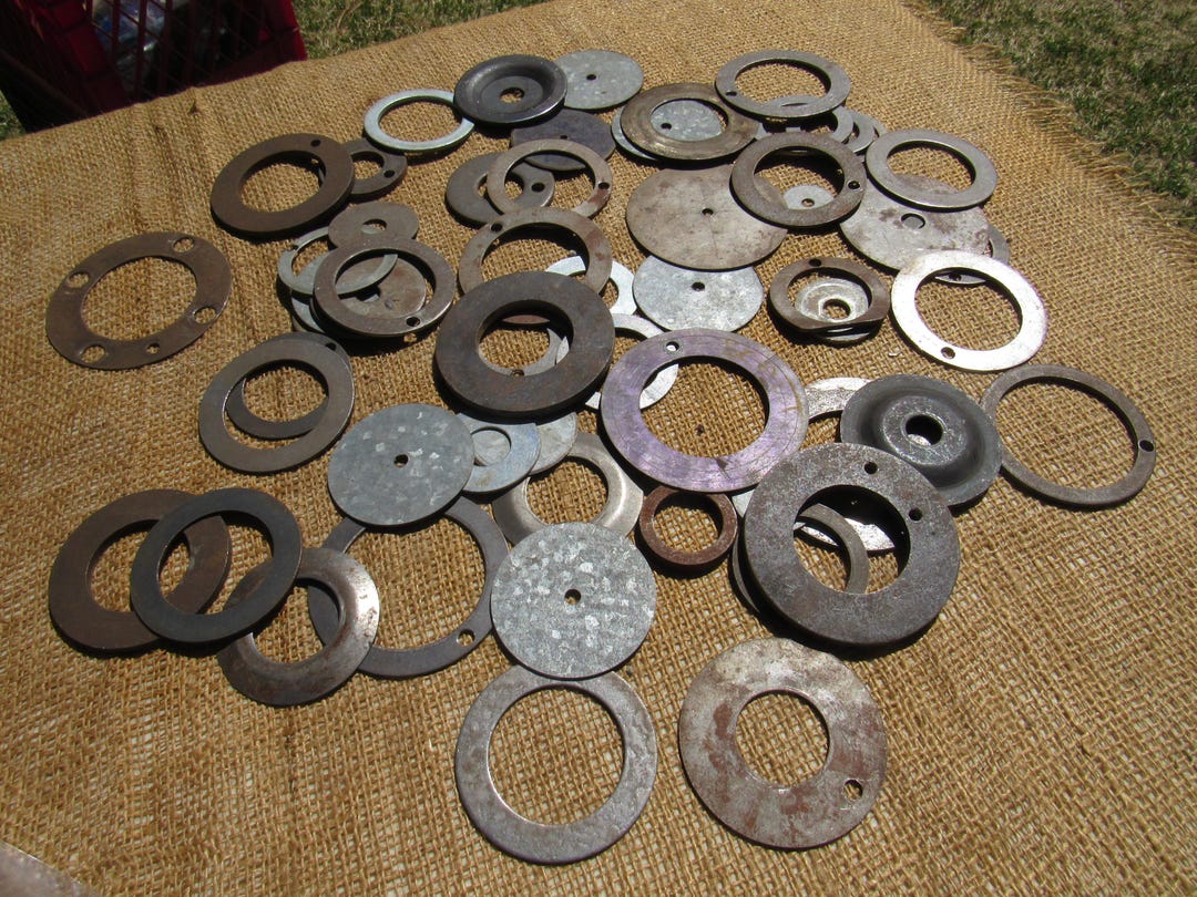 Rusty Metal Rings Rusty Metal Rounds, 60 Piece Assortment of Rustic/rusty Metal Rings ...