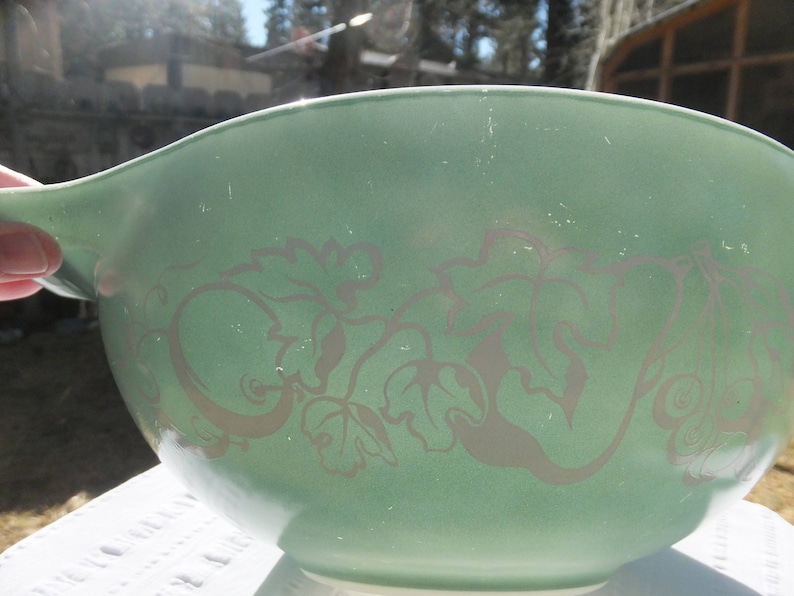 Pyrex Salad Bowl Pattern Pyrex 444 Promotional Bowl Cinderella Bowl AKA Fetus Bowl