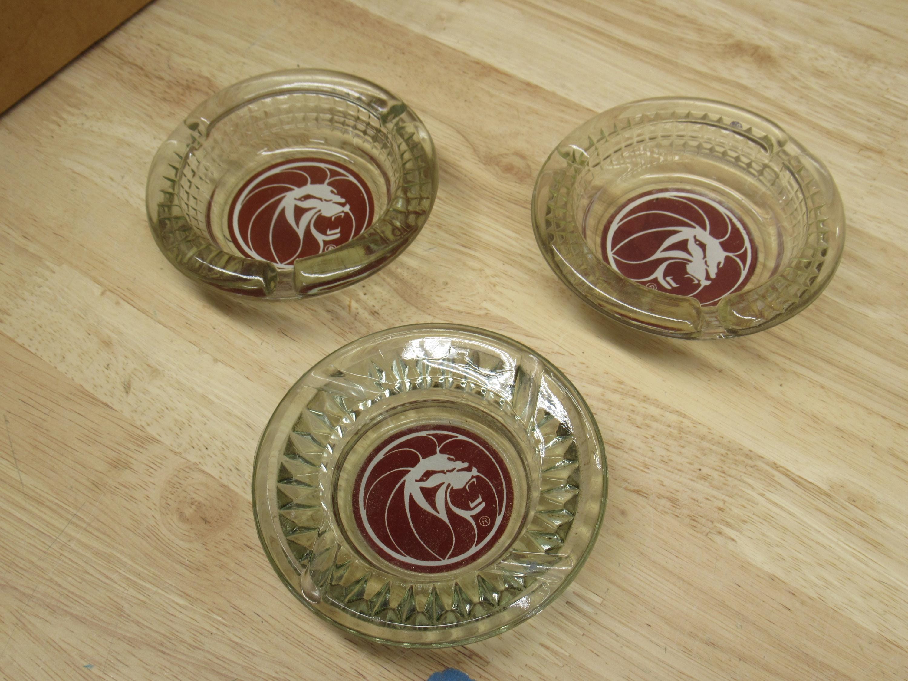 Red Lion Ashtray - Etsy