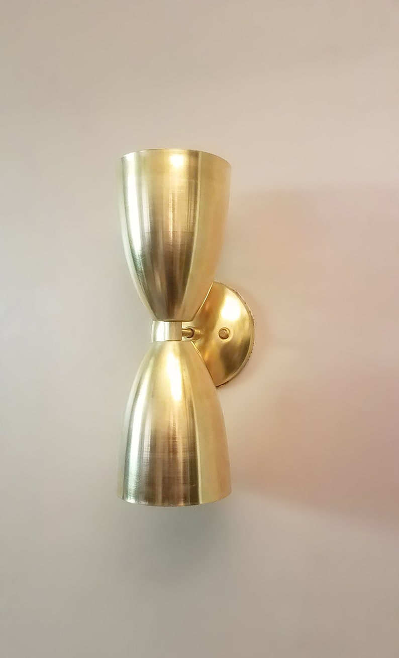 Iluminación moderna de mediados del siglo luz de la pared | Etsy