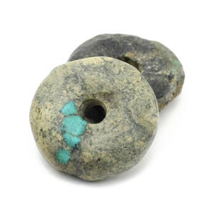 Vintage echter runder Donut förmiger Türkis Stein ca. 6x24mm 2Stk