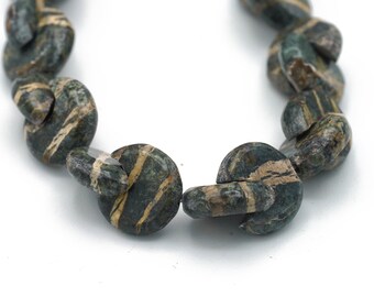 Carved Leopard Skin Agate Dark Stones Moon Shaped Crescent Beads 10mm 6pcs