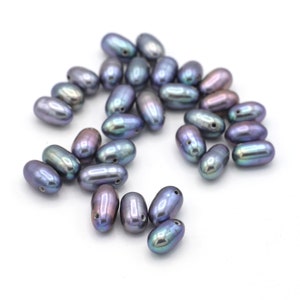 Freshwater Pearls Rice Pearls Peacock Grey 4x8mm 5pcs