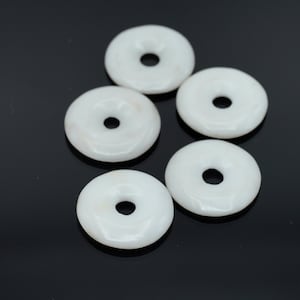 Colgante vintage en forma de donut con piedra preciosa de jade blanco, 20 mm, 2 piezas