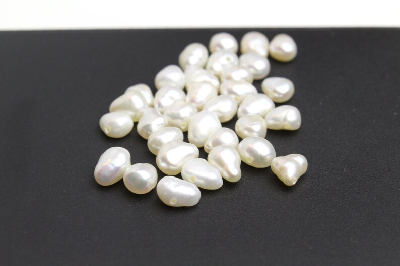 White Freshwater Pearls Approx. 5mm 10pcs image 1