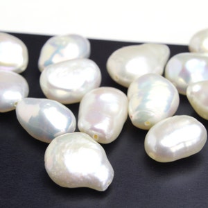 White Freshwater Pearls.  High Luster Center Drilled 8-10mm 6pcs