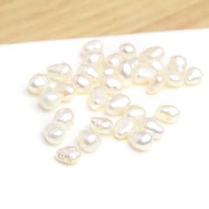 White Freshwater Pearls Approx. 5mm 10pcs image 3