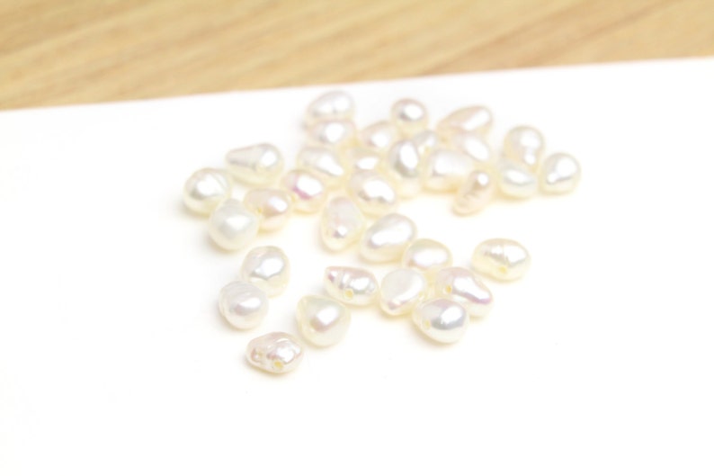 White Freshwater Pearls Approx. 5mm 10pcs image 3