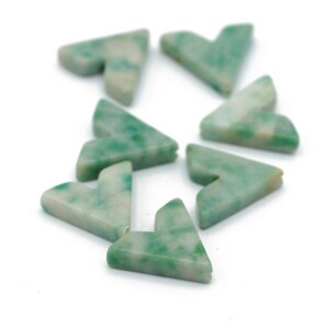 Genuine Jade Gemstone Beads V Shaped Arrow Shaped Beads 15x17mm 10pcs