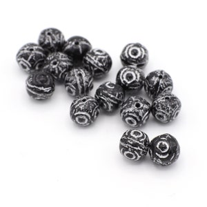 Vintage Etched Beads in Black Gunmetal with Silver Etching Carved Beads 7mm 20pcs