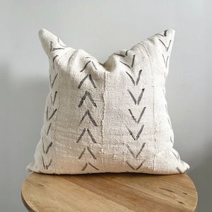 White Grey Black Arrow Mudcloth Pillow Cover | African Mali Textile | 100% Cotton | Handmade | Boho Modern Farmhouse Decor | Custom Sizes