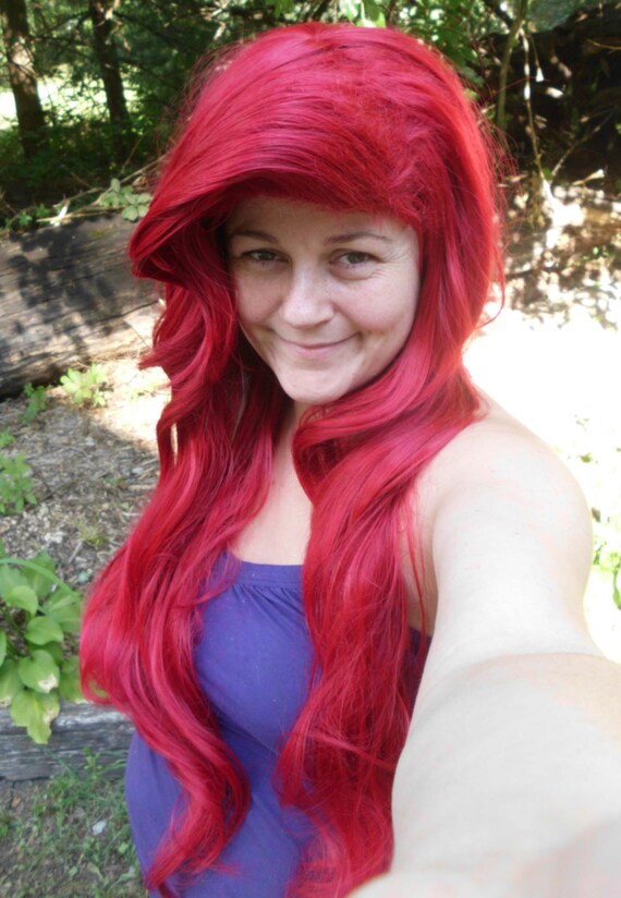 red wig long