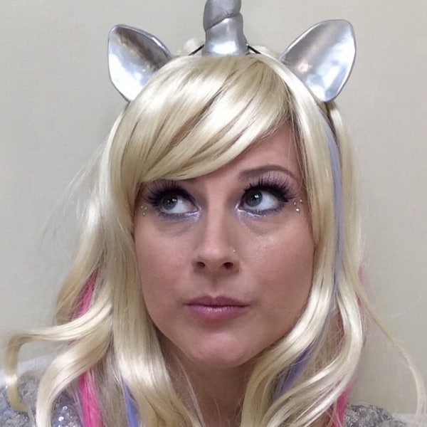 Einhorn Kostüm selber machen DIY & Anleitung maskerix.de