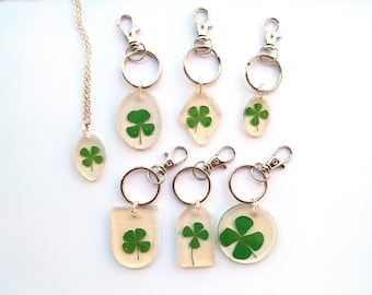 Four Leaf Clover Key Chain, Good Luck Charm, Talisman Necklace, Real Shamrock, Holographic, Lucky Charm, Silver gold Unique Gift, St Patrick