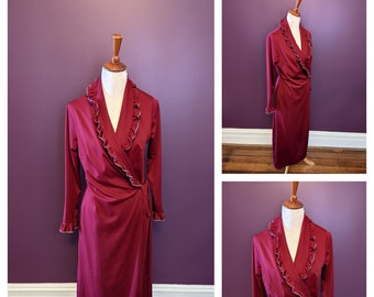 Vintage 70s robe 1970s Dressing Gown Maroon Ruffle Long sleeve Fall Robe Burgundy 70s Dressing gown Vintage Loungewear One Size