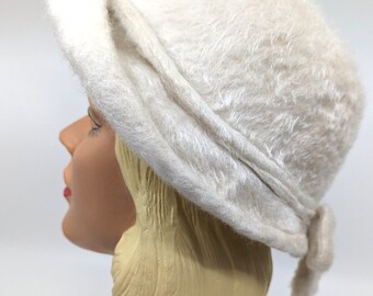 Vintage 60s Mod Faux Fur Winter Hat With Pom Pom and Small  display picture 3