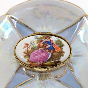 Vintage 60s Porcelain Pill Box: Romantic Courting Couple Scene