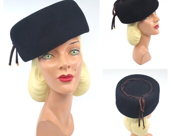 1960s Hat Vintage Black Doeskin Felt Hat Unusual Shape Veil  display picture 2