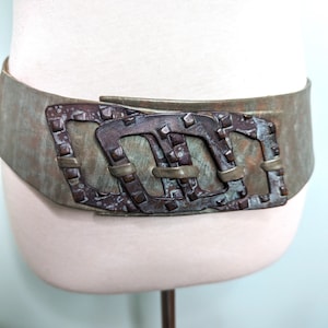 Vintage 1980s Khaki  Designer Belt, 80s Laise Adzer Leather Belt, 80s Metal Buckle Belt, 80s Statement belt, 1980s Buckle Belt Size S-M