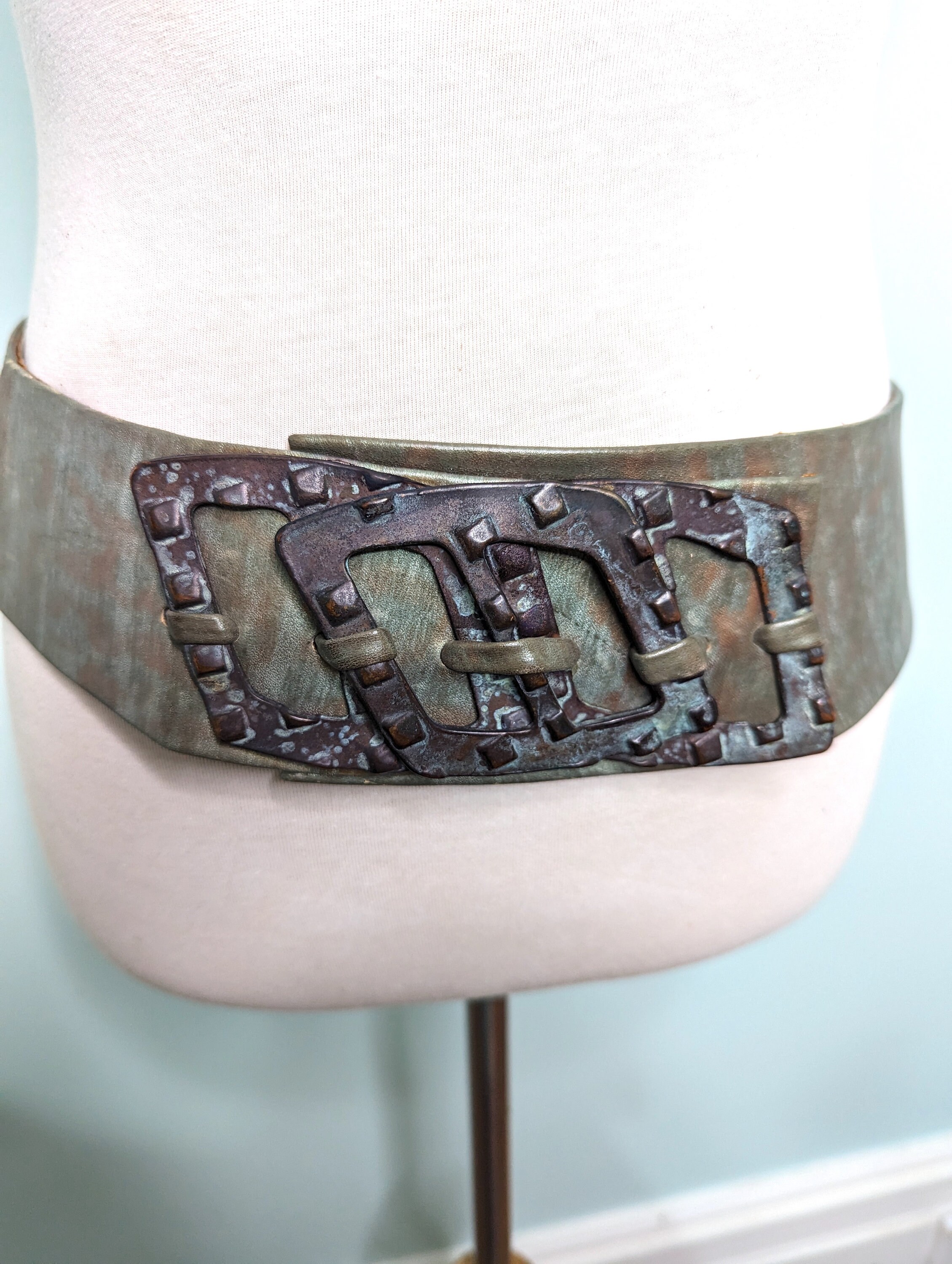 Laise Adzer Vintage Blue Leather Statement Belt Vintage 80s Laise Adzer Belt – Diva main image 3