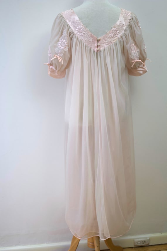 ◎ vintage perl buttons floral lace robe vintage perl buttons floral lace robe