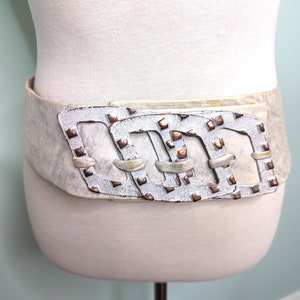 Vintage 1980s White Designer Belt, 80s Laise Adzer Leather Belt, 80s Metal Buckle Belt, 80s Statement belt, 1980s  Buckle Belt Size S-M