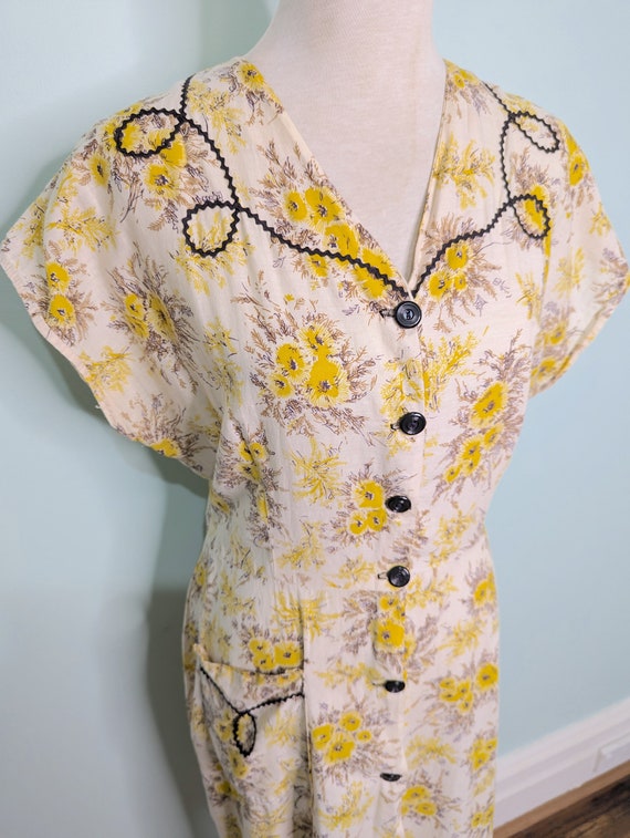 Vintage 1940s Dres, 1950s Yellow Dress,  40s  Flo… - image 4