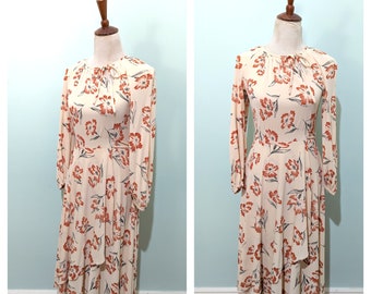 Vintage 70s  does 40s Dress, 1970s  Floral Keyhole Dress, 70s Beige Floral Print, 70s Winter Dress, Vintage Midi wrap dress Size S/Xs