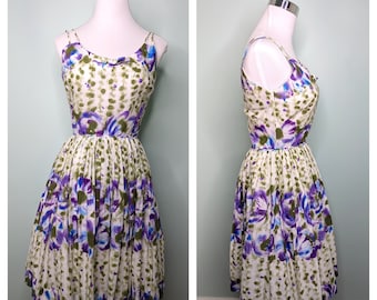 Vintage 1950s  Floral Dress , 50s Summer Dress , 1960s dress,  1950s Green Floral dress,  purple 50s Crinoline Dress - Size Xs