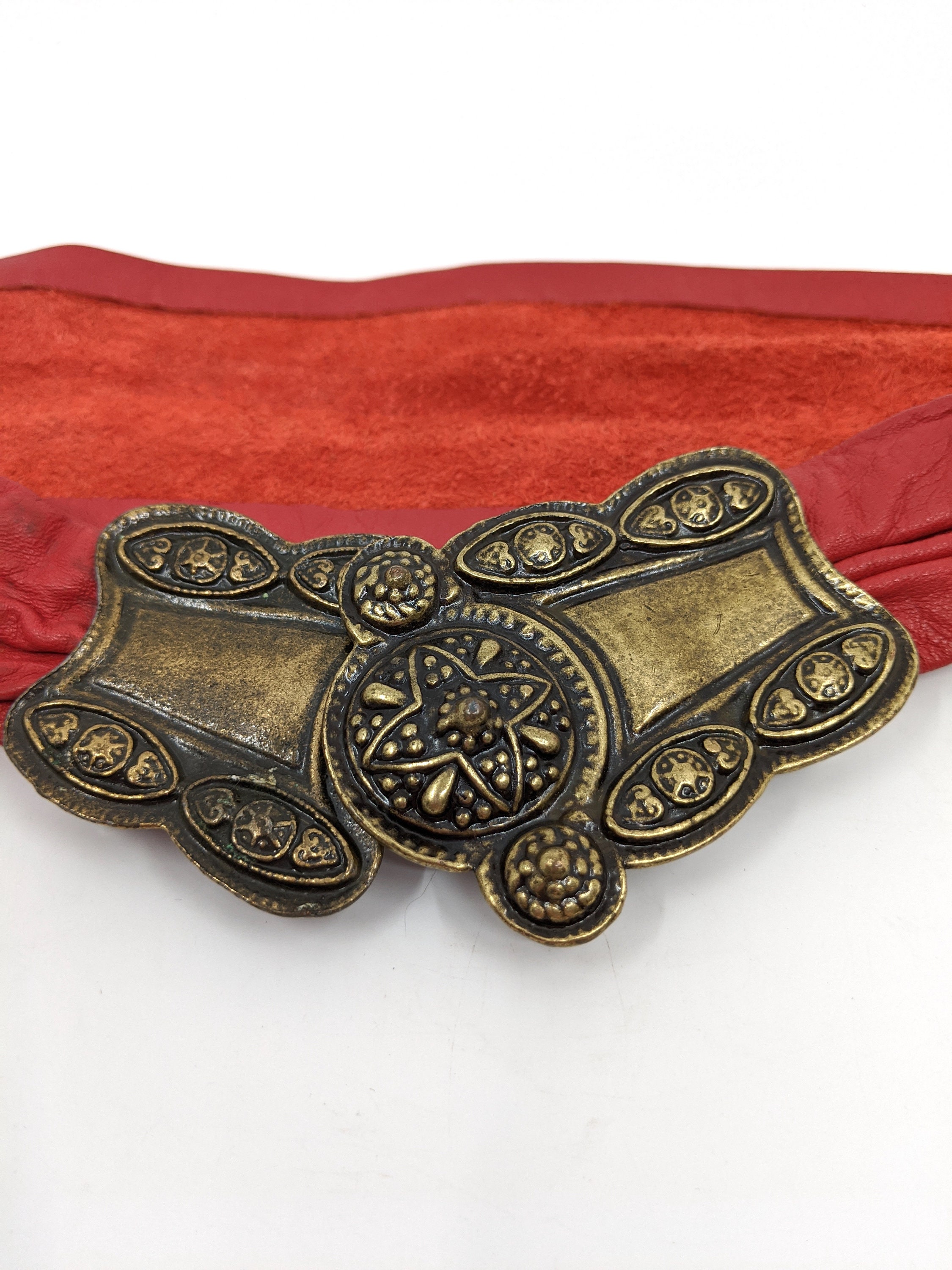 Vintage 1980s Red Leather Belt: Brass Buckle Boho Statement  display picture 1