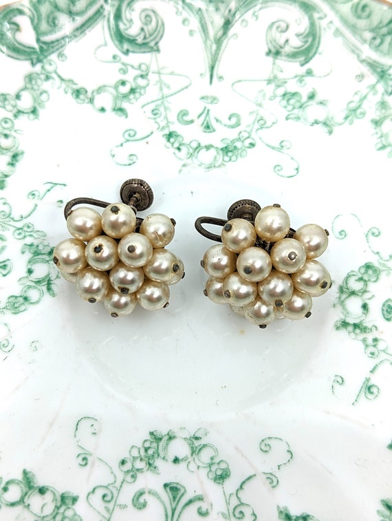 Boucles d'oreilles - Rosace avec oiseau résine et plume