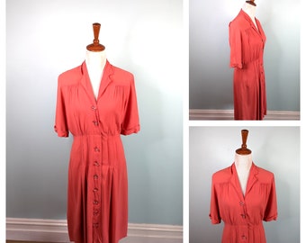 Vintage 1940s Dress, 1940s Crepe Dress, 40s  Summer Dress, Crepe Salmon pink ,  1940s shirtdress , 1940s Rayon Day Dress Size M /L