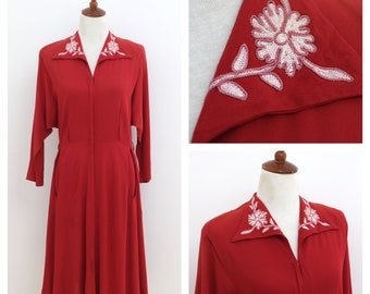 Vintage 1940s Dress , 1940s Rayon Dress , 40s  Rust Red Dress, Zip Front Skater Dress, 1940s Embroidered Collar  Dress - Size S/M
