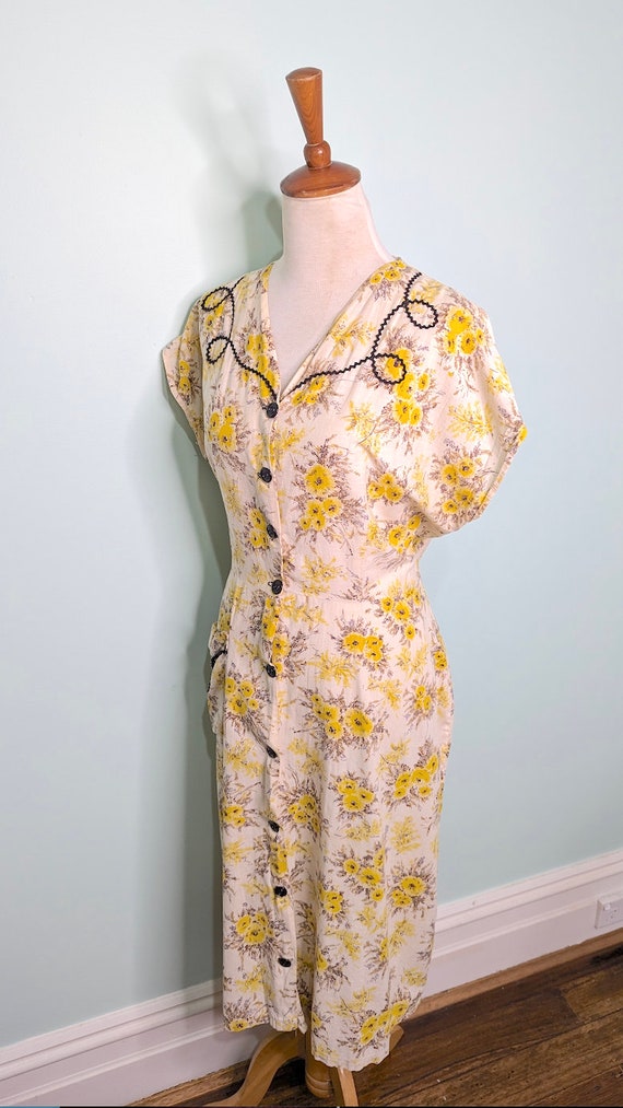 Vintage 1940s Dres, 1950s Yellow Dress,  40s  Flo… - image 3