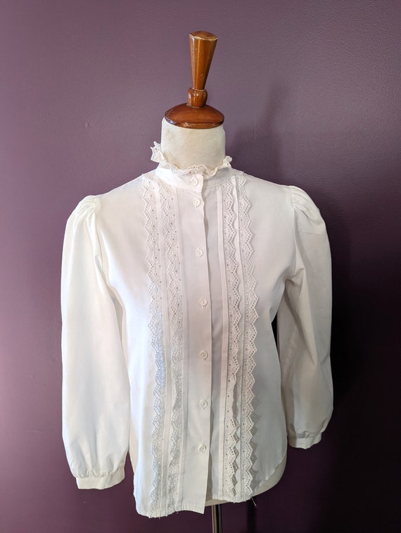 Vintage 1970's ' Shirt Strings ' White Boho Broderie … - Gem
