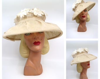 Vintage 1950s Inspired Plateau Style Straw Sun Hat With Silk  display picture 1