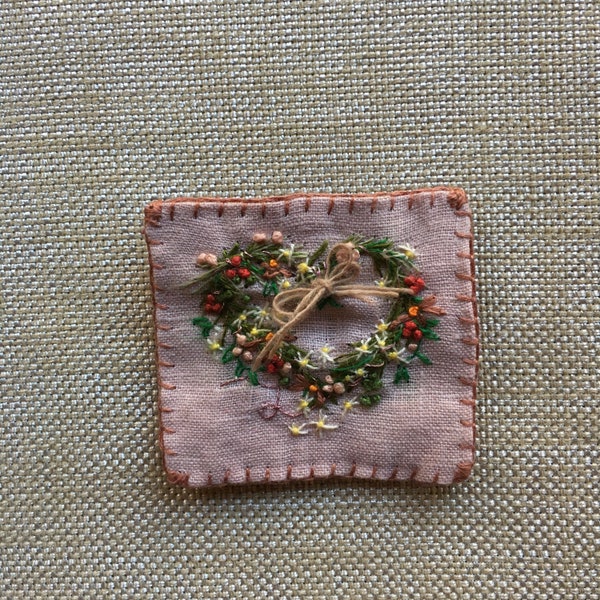 Heart Wreath Pin - OOAK - original embroidery